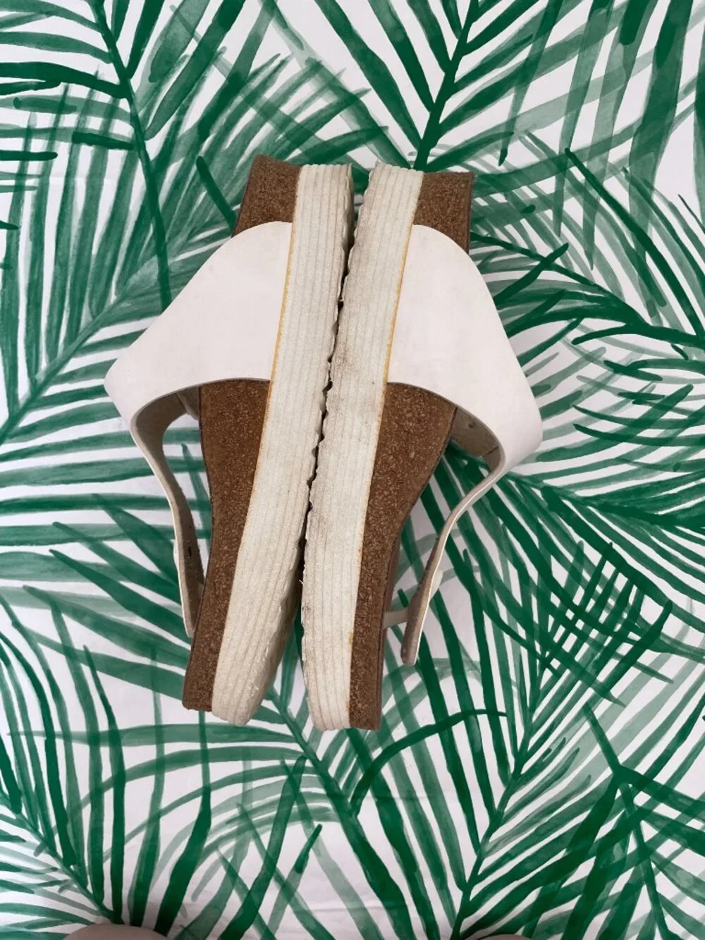 Papillio by Birkenstock Gizeh White Platform Sandals Women's Size 39 (US 8)